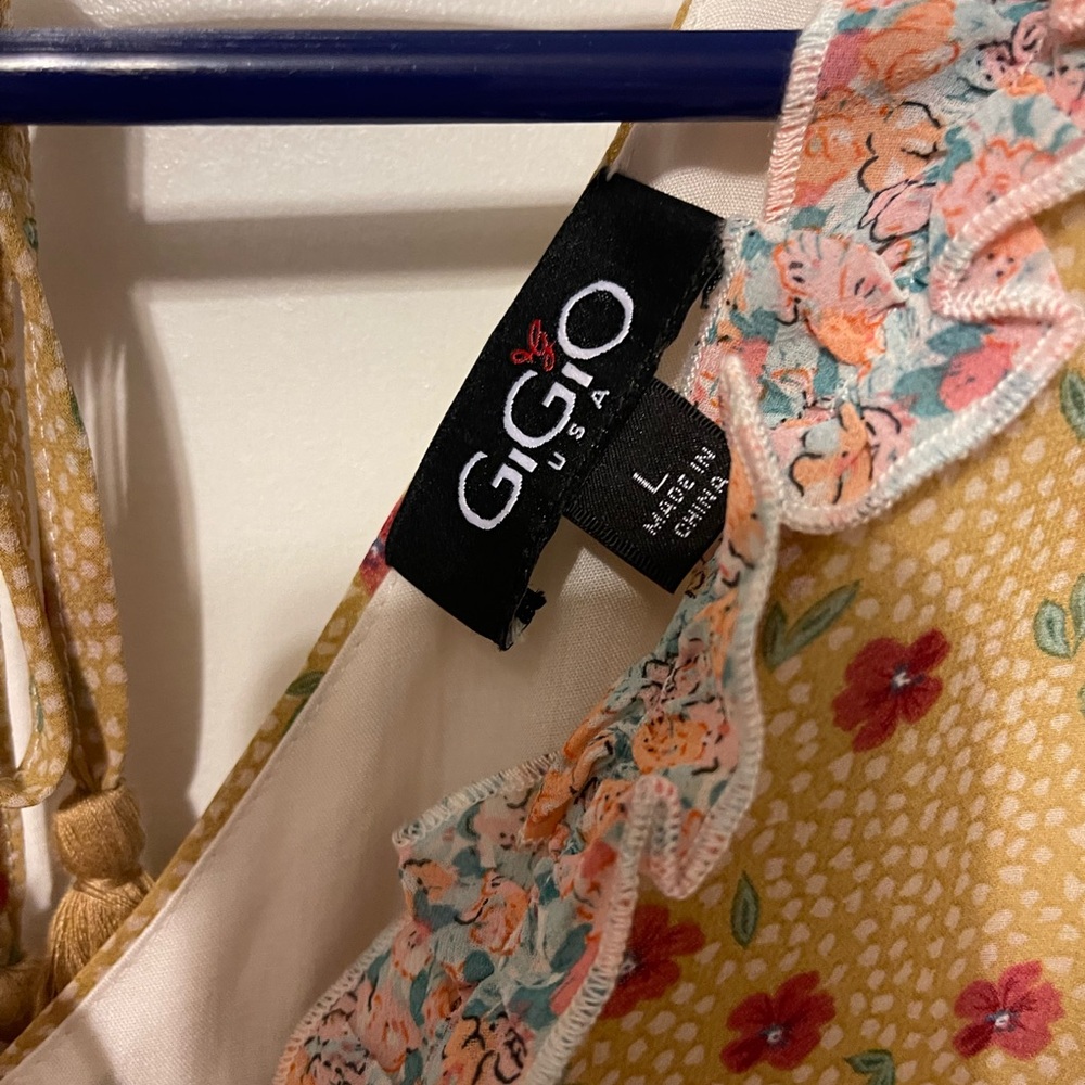 Charming Floral Ruffle Dress - Picture 3 of 6